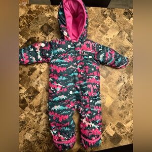 Columbia kids Snowsuit in Pink and Blue 12-18 months